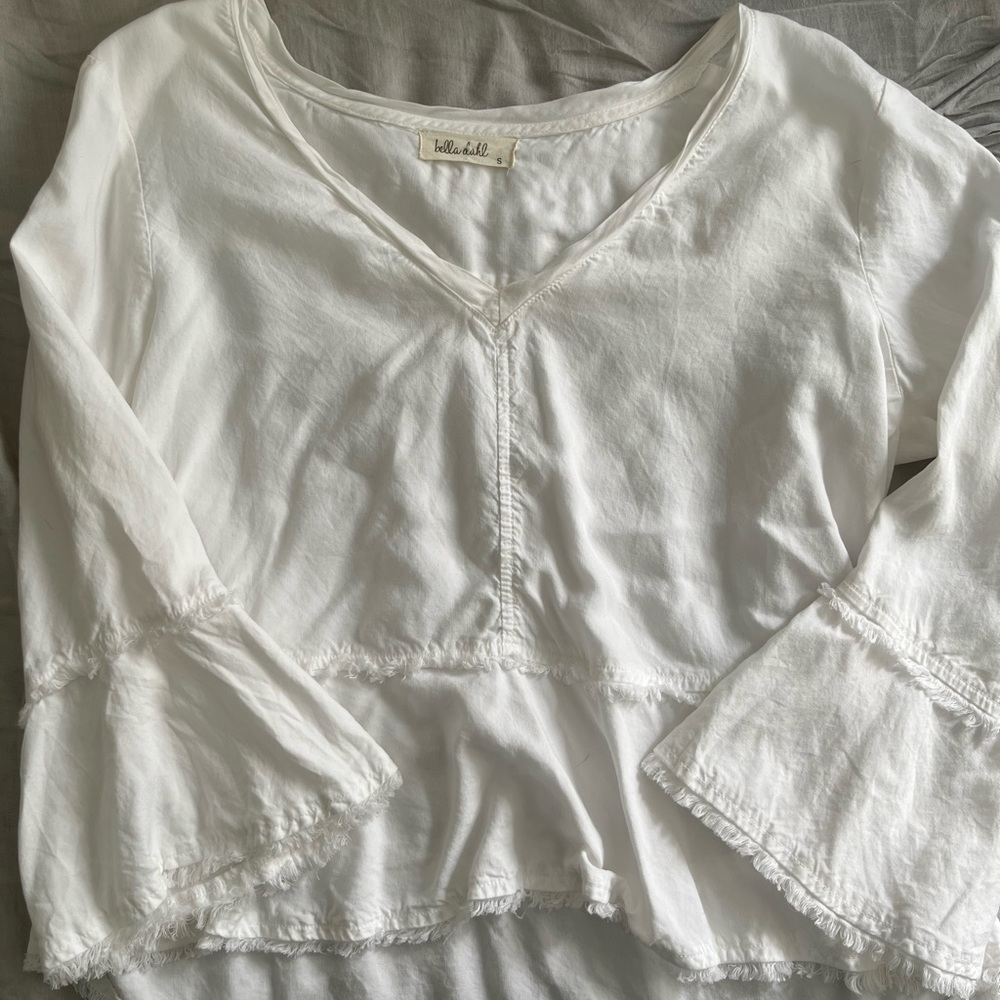 Bella Dahl white spring blouse